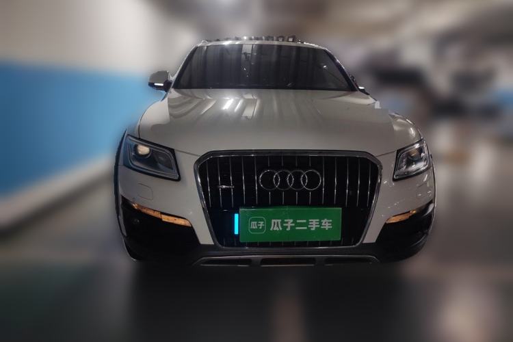 Used Audi Q5 2018 Collector's Edition 40 TFSI Technology Model Front