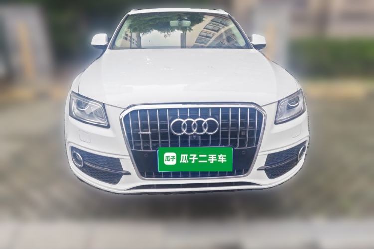 Used Audi Q5 2018 Collector's Edition 40 TFSI Ambition Model Front