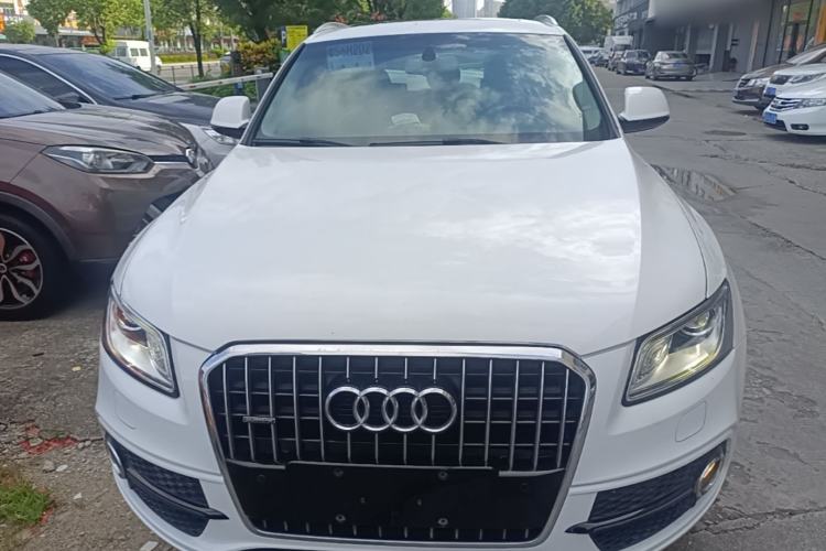 Used Audi Q5 2018 Collector's Edition 40 TFSI Ambition Model Front