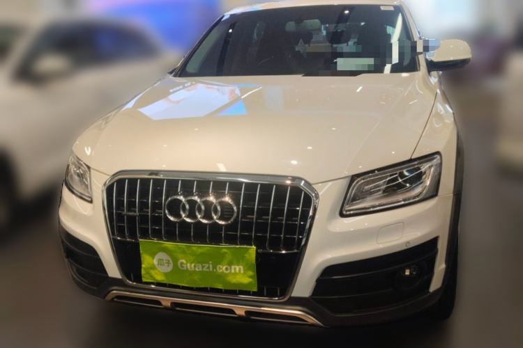 Used Audi Q5 2018 Collector's Edition 40 TFSI Technology Model Front