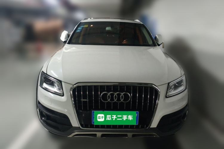Used Audi Q5 2018 Collector's Edition 40 TFSI Technology Model Front