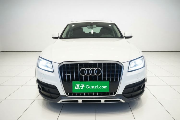 Used Audi Q5 2018 Collector's Edition 40 TFSI Technology Model Front