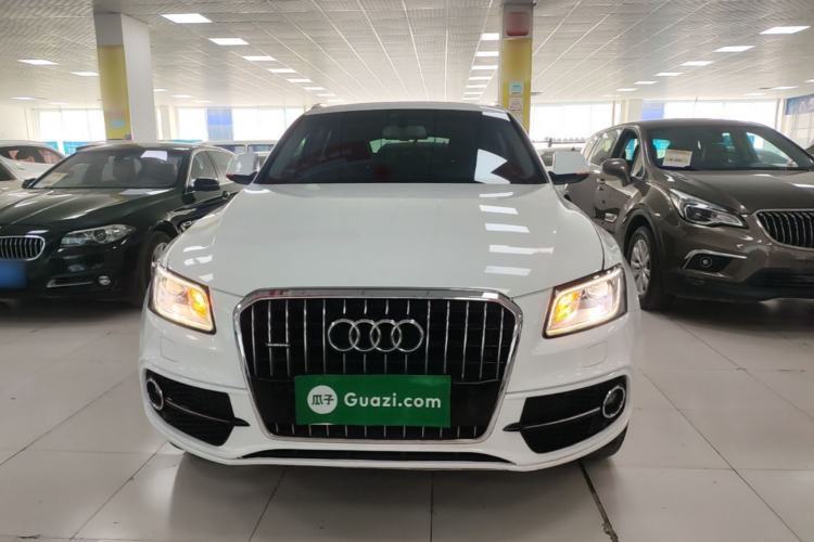 Used Audi Q5 2018 Collector's Edition 40 TFSI Technology Model Front