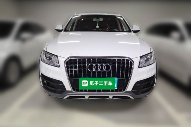 Used Audi Q5 2018 Collector's Edition 40 TFSI Technology Model Front