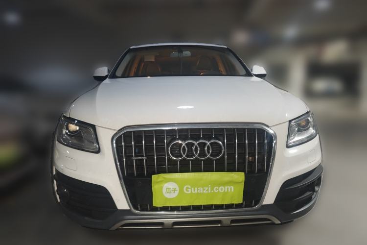 Used Audi Q5 2018 Collector's Edition 40 TFSI Technology Model Front