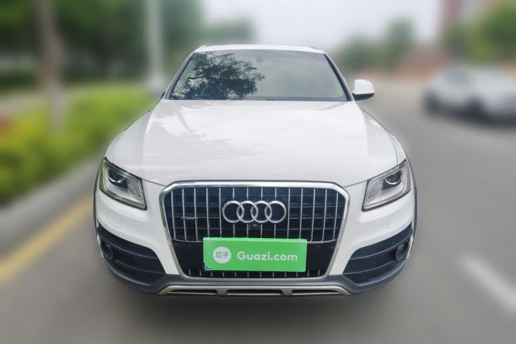 Used Audi Q5 2018 Collector's Edition 40 TFSI Technology Model Front