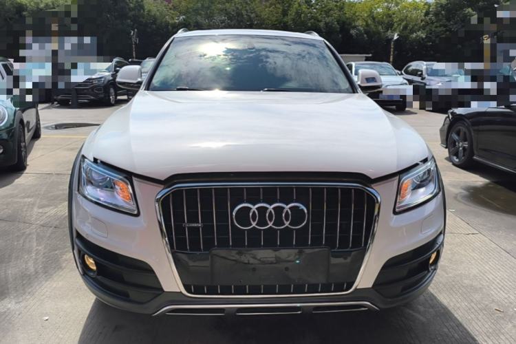 Used Audi Q5 2018 Collector's Edition 40 TFSI Technology Model Front