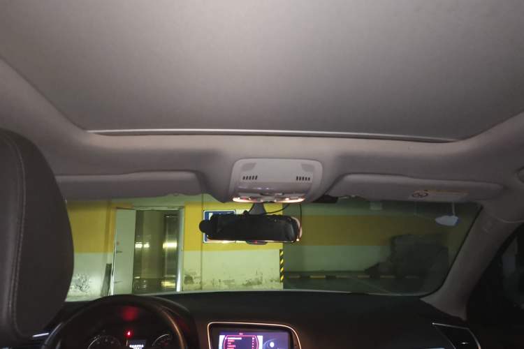 Used Audi Q5 2018 Collector's Edition 40 TFSI Technology Model Headliner