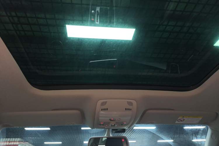 Used Audi Q5 2018 Collector's Edition 40 TFSI Technology Model Headliner