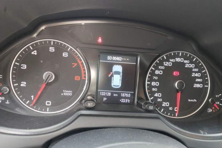 Used Audi Q5 2018 Collector's Edition 40 TFSI Technology Model Instrument Cluster