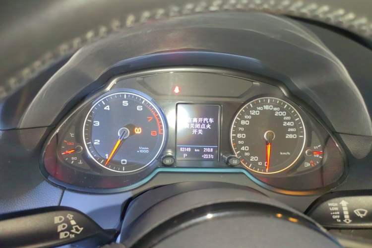 Used Audi Q5 2018 Collector's Edition 40 TFSI Technology Model Instrument Cluster