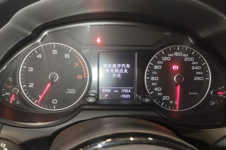 Used Audi Q5 2018 Collector's Edition 40 TFSI Technology Model Instrument Cluster