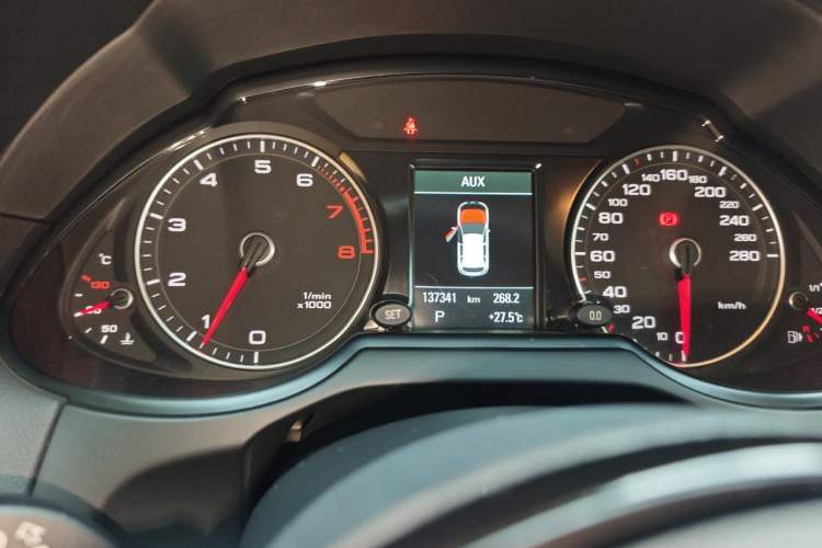 Used Audi Q5 2018 Collector's Edition 40 TFSI Technology Model Instrument Cluster