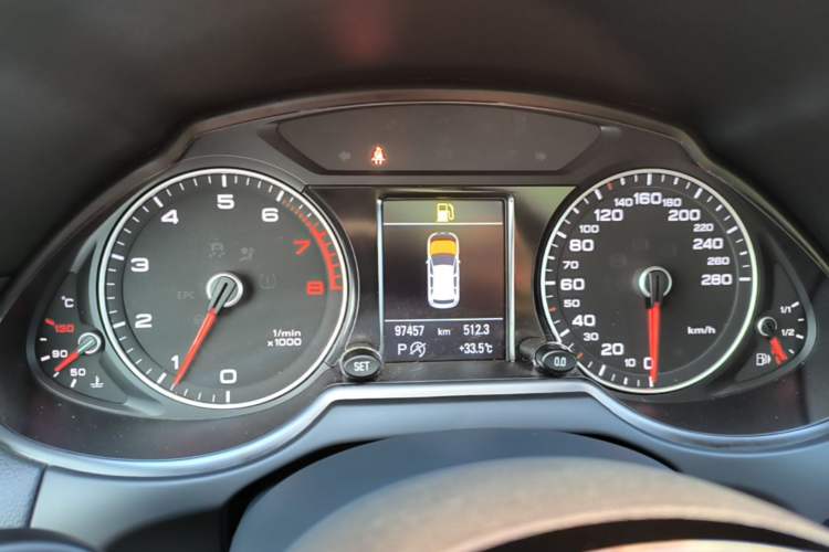 Used Audi Q5 2018 Collector's Edition 40 TFSI Technology Model Instrument Cluster