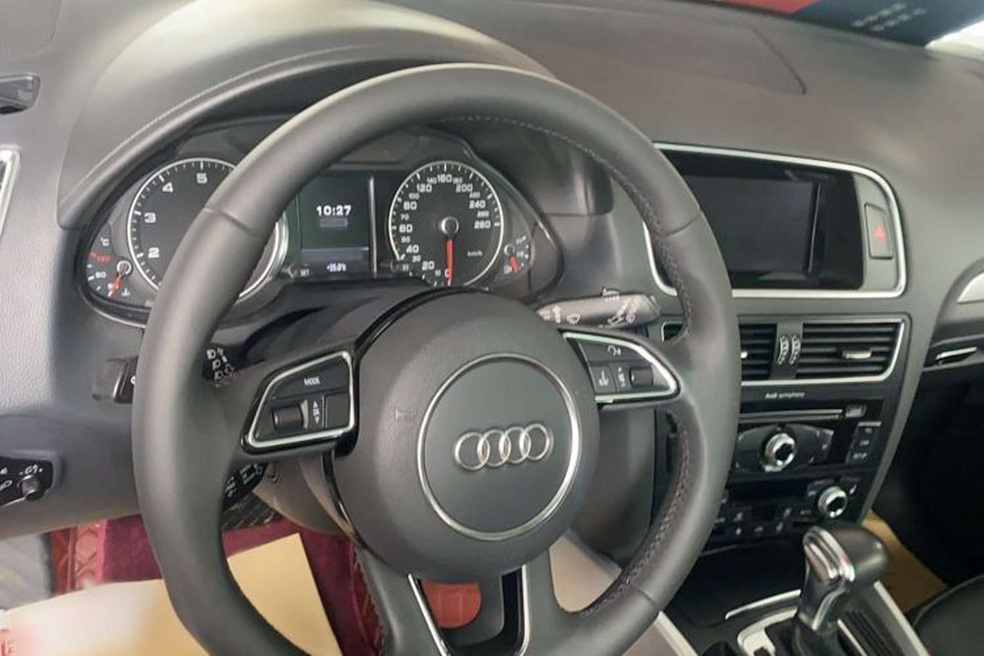 Used Audi Q5 2018 Collector's Edition 40 TFSI Technology Model Interior 3