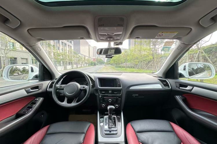 Used Audi Q5 2018 Collector's Edition 40 TFSI Technology Model Interior 3