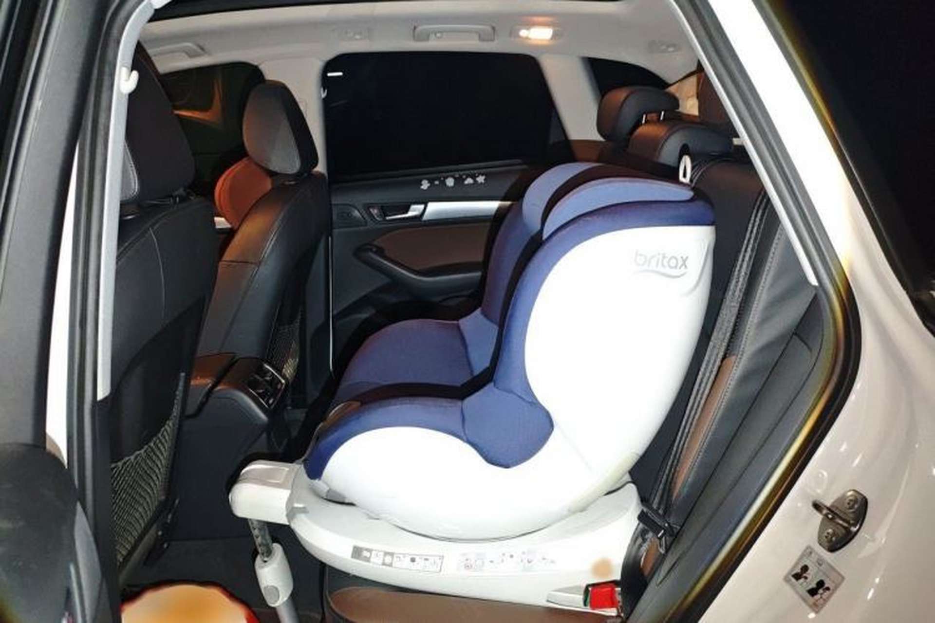 Used Audi Q5 2018 Collector's Edition 40 TFSI Technology Model Interior 4