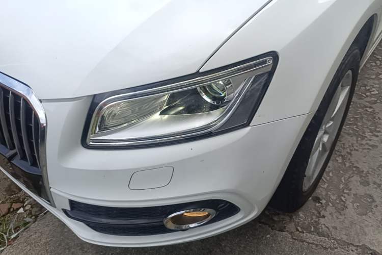 Used Audi Q5 2018 Collector's Edition 40 TFSI Ambition Model Left Front Headlight