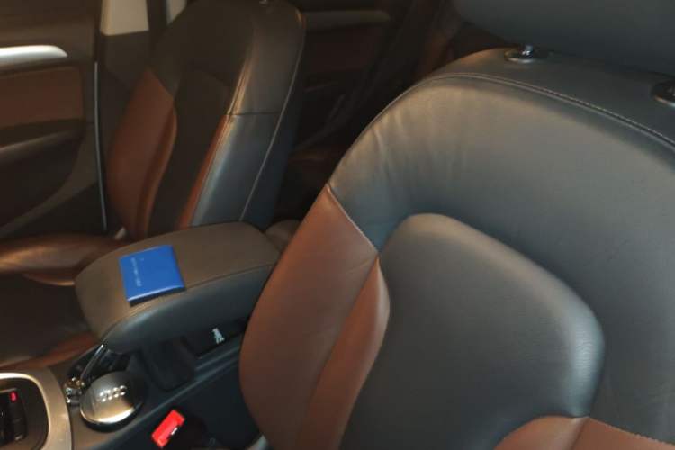 Used Audi Q5 2018 Collector's Edition 40 TFSI Technology Model Left Front Seat