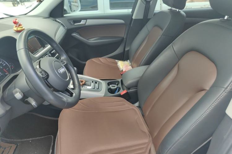 Used Audi Q5 2018 Collector's Edition 40 TFSI Ambition Model Left Front Seat