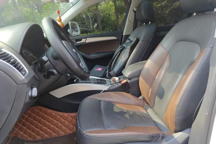 Used Audi Q5 2018 Collector's Edition 40 TFSI Technology Model Left Front Seat