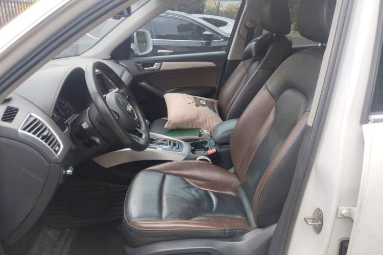 Used Audi Q5 2018 Collector's Edition 40 TFSI Technology Model Left Front Seat
