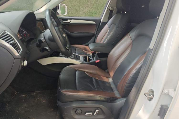 Used Audi Q5 2018 Collector's Edition 40 TFSI Technology Model Left Front Seat