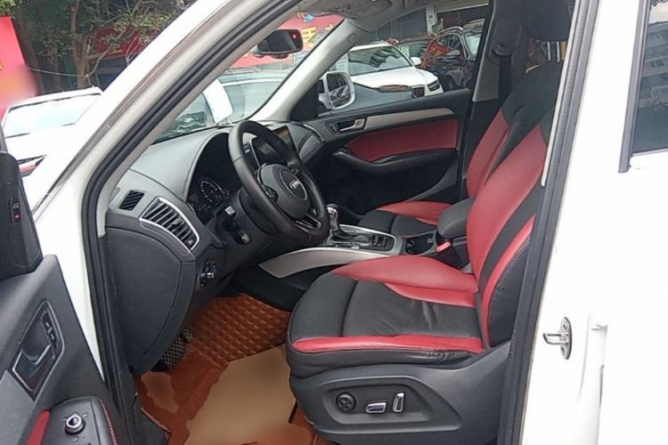 Used Audi Q5 2018 Collector's Edition 40 TFSI Technology Model Left Front Seat