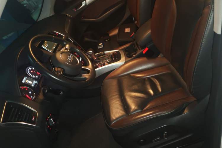 Used Audi Q5 2018 Collector's Edition 40 TFSI Technology Model Left Front Seat
