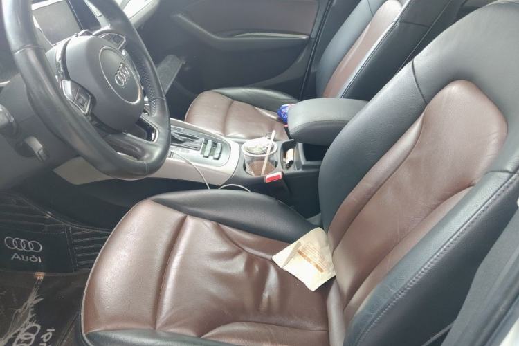 Used Audi Q5 2018 Collector's Edition 40 TFSI Ambition Model Left Front Seat