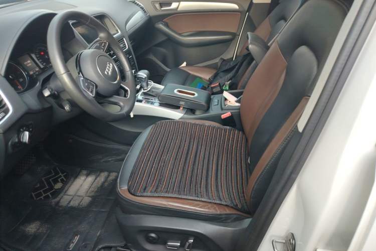 Used Audi Q5 2018 Collector's Edition 40 TFSI Technology Model Left Front Seat