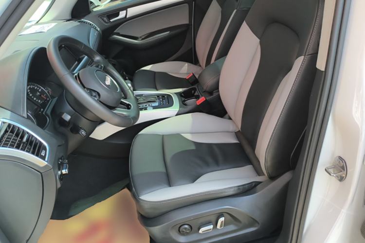 Used Audi Q5 2018 Collector's Edition 40 TFSI Technology Model Left Front Seat