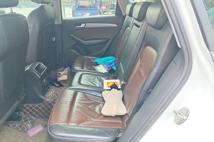 Used Audi Q5 2018 Collector's Edition 40 TFSI Ambition Model Left Rear Seat
