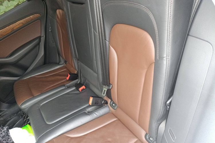 Used Audi Q5 2018 Collector's Edition 40 TFSI Ambition Model Left Rear Seat
