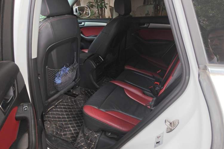 Used Audi Q5 2018 Collector's Edition 40 TFSI Technology Model Left Rear Seat