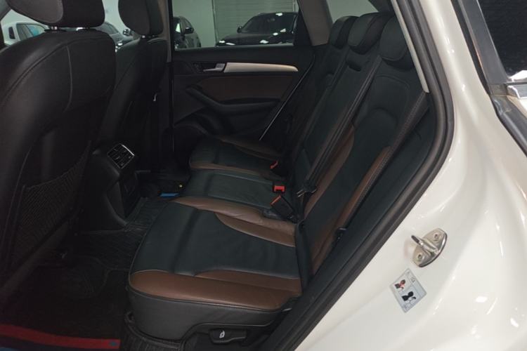 Used Audi Q5 2018 Collector's Edition 40 TFSI Technology Model Left Rear Seat