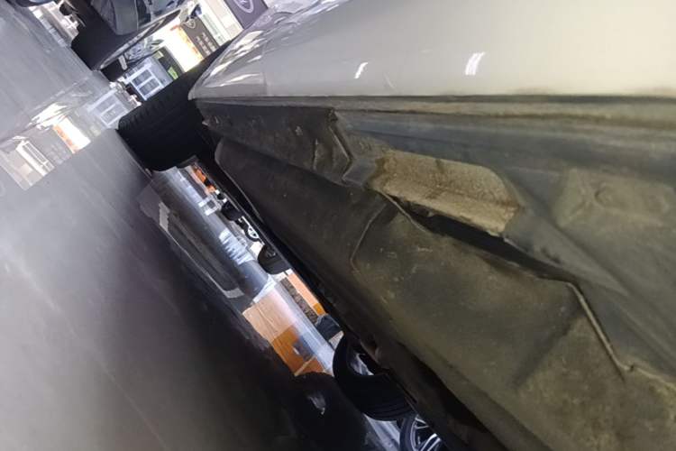 Used Audi Q5 2018 Collector's Edition 40 TFSI Technology Model Left Side Sill