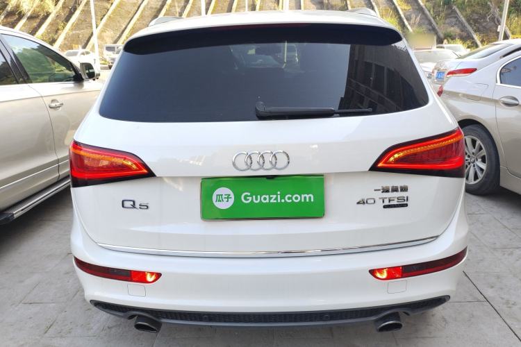 Used Audi Q5 2018 Collector's Edition 40 TFSI Technology Model Rear