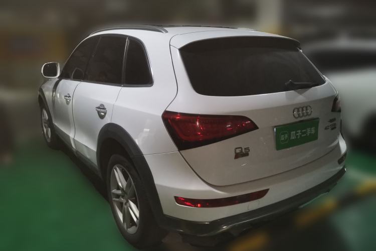 Used Audi Q5 2018 Collector's Edition 40 TFSI Technology Model Rear Left 45 Deg