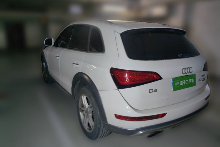 Used Audi Q5 2018 Collector's Edition 40 TFSI Technology Model Rear Left 45 Deg