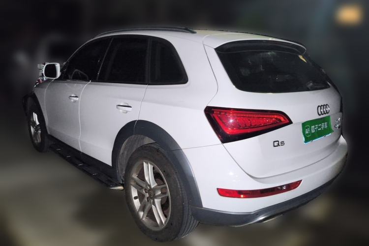 Used Audi Q5 2018 Collector's Edition 40 TFSI Technology Model Rear Left 45 Deg