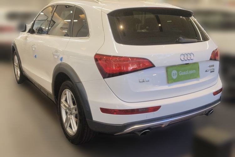 Used Audi Q5 2018 Collector's Edition 40 TFSI Technology Model Rear Left 45 Deg