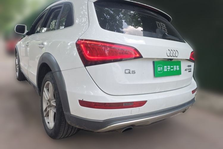 Used Audi Q5 2018 Collector's Edition 40 TFSI Technology Model Rear Left 45 Deg