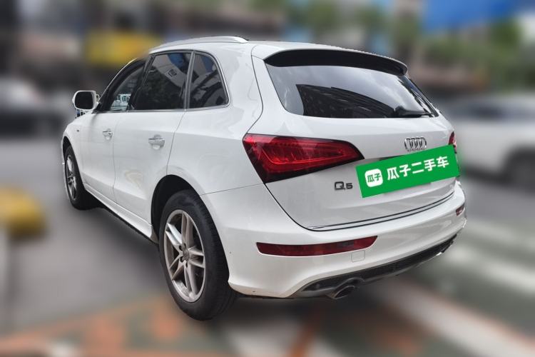 Used Audi Q5 2018 Collector's Edition 40 TFSI Technology Model Rear Left 45 Deg