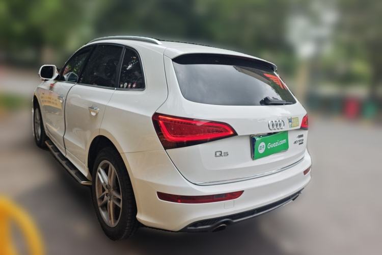 Used Audi Q5 2018 Collector's Edition 40 TFSI Technology Model Rear Left 45 Deg