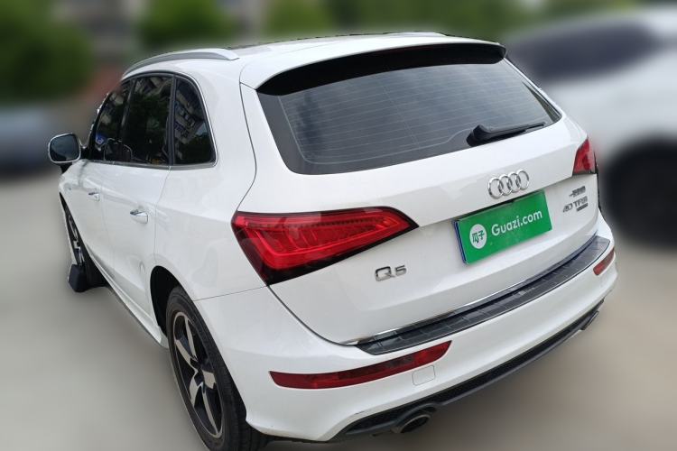 Used Audi Q5 2018 Collector's Edition 40 TFSI Ambition Model Rear Left 45 Deg