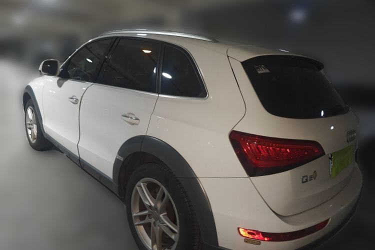 Used Audi Q5 2018 Collector's Edition 40 TFSI Technology Model Rear Left 45 Deg