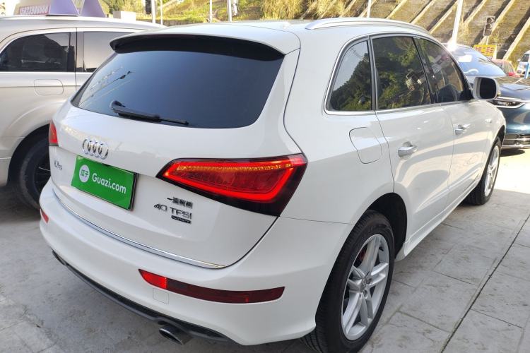 Used Audi Q5 2018 Collector's Edition 40 TFSI Technology Model Rear Right 45 Deg