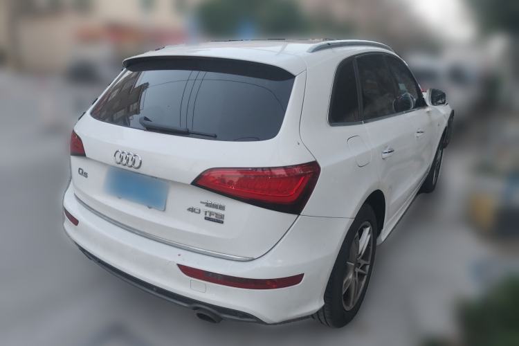 Used Audi Q5 2018 Collector's Edition 40 TFSI Technology Model Rear Right 45 Deg