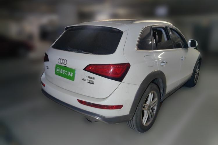 Used Audi Q5 2018 Collector's Edition 40 TFSI Technology Model Rear Right 45 Deg